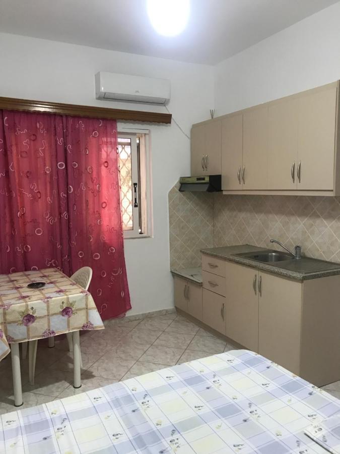 Apartament Roisin Саранде Екстериор снимка